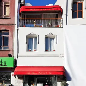 Otel The House Next To
