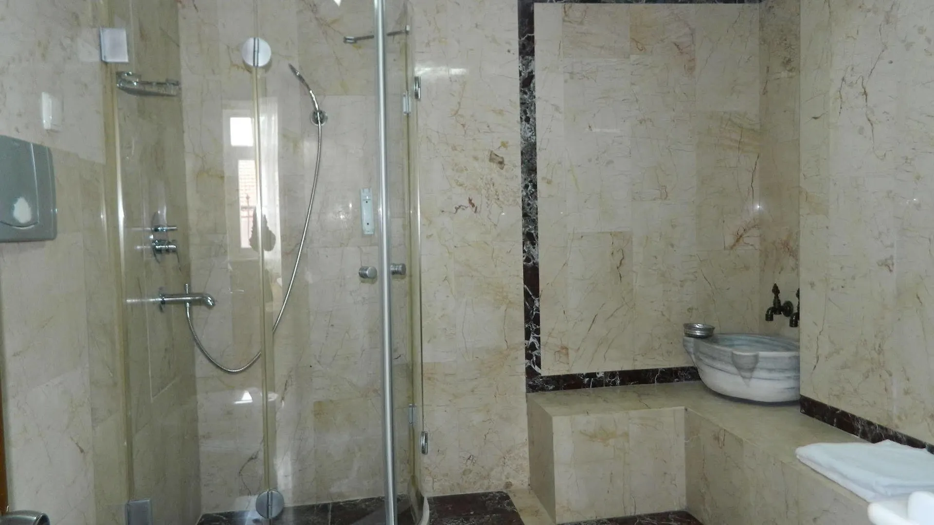 Apricot Hotel İstanbul 3*,  Türkiye