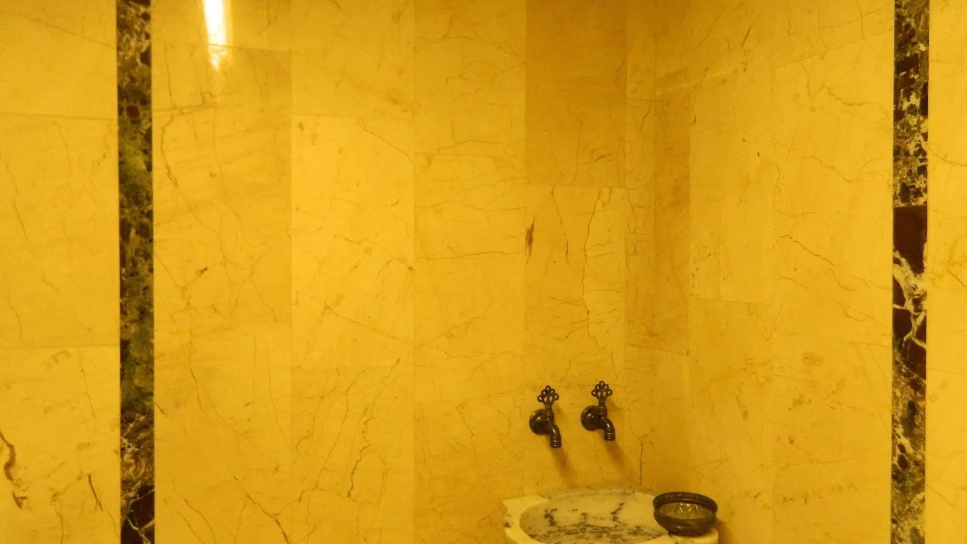 Apricot Hotel İstanbul